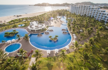 FLC Quy Nhon Beach & Golf Resort 5*
