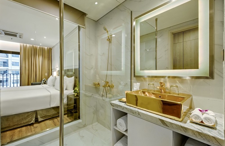 Wyndham Danang Golden Bay Hotel 5*