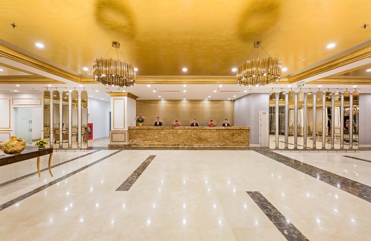 Wyndham Danang Golden Bay Hotel 5*