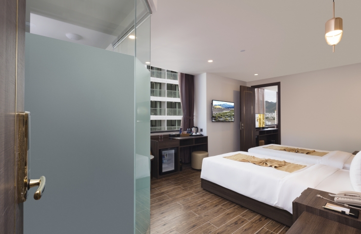 V Hotel Nha Trang 4*
