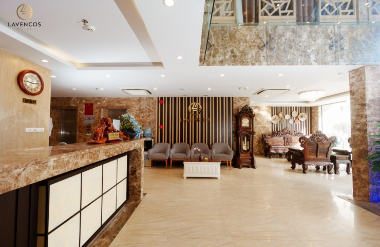 Lavencos Hotel Danang  4*