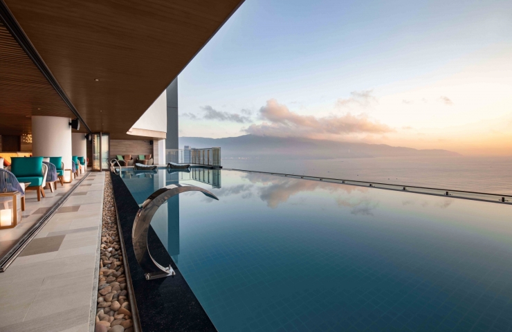 Radisson Hotel Danang 5*